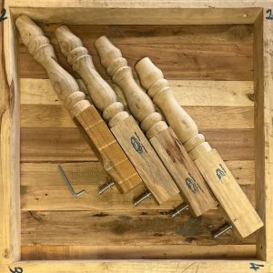 کرسی با پایه پیچی محصول شماره دو